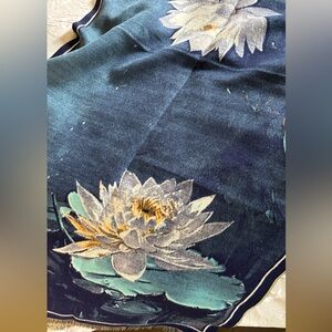 Saachi women Reversible Scarf